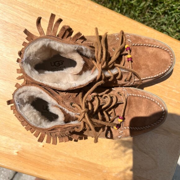 UGG Australia Ariani 3319 Fringe Beaded Moccasin Ankle Booties Brown Size 10 - Picture 7 of 8